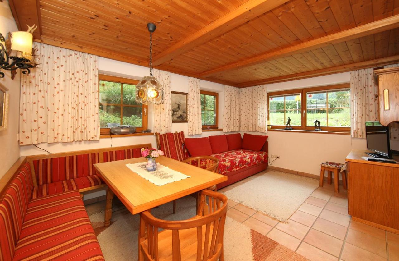 Gartenwohnung Robinigg Maishofen Exterior foto